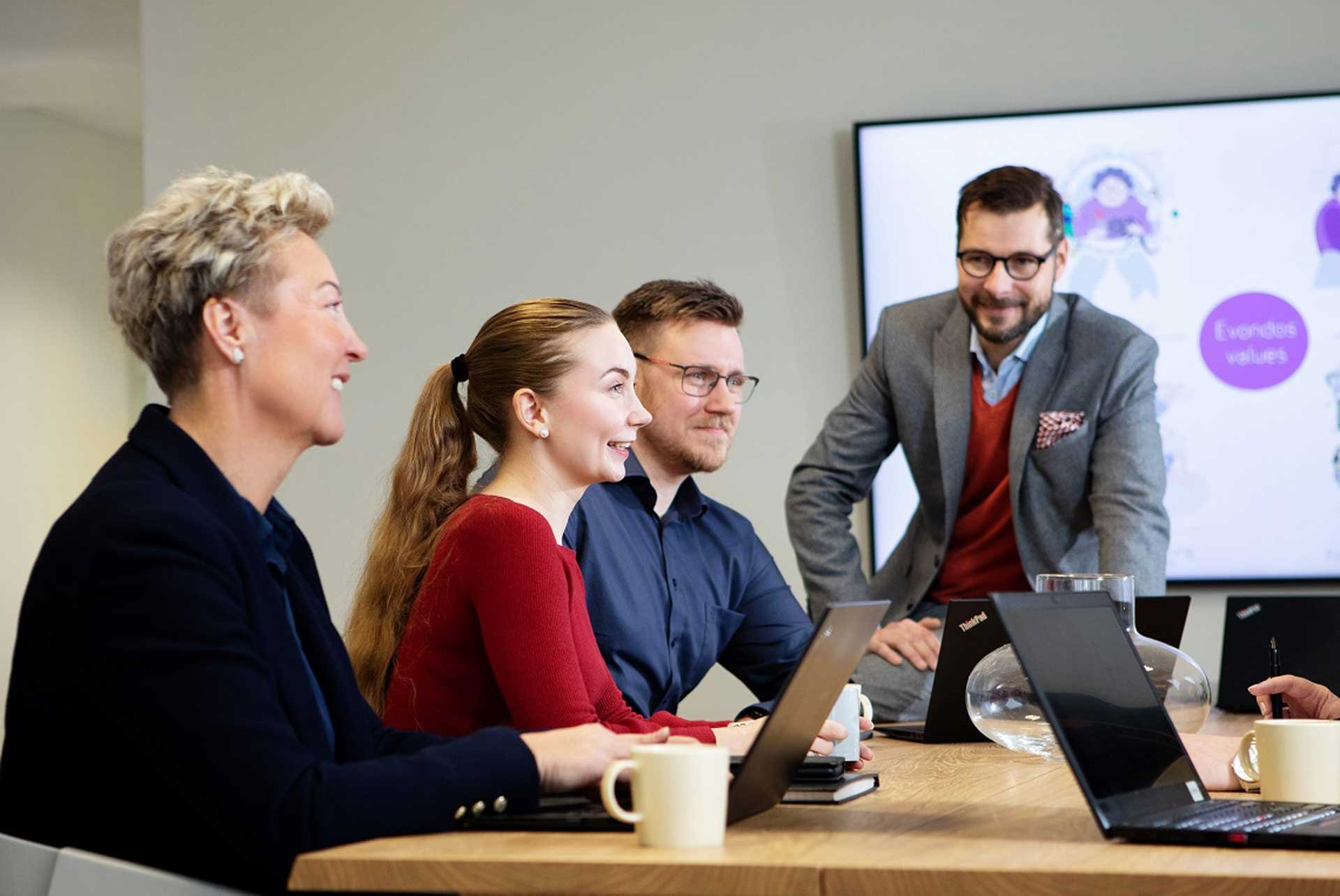 medicine-dispenser-evondos-about-us-hero-1920px